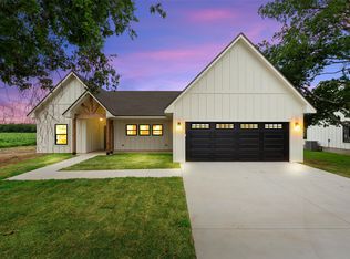 5200 Bogey Ln, Waco, TX 76708