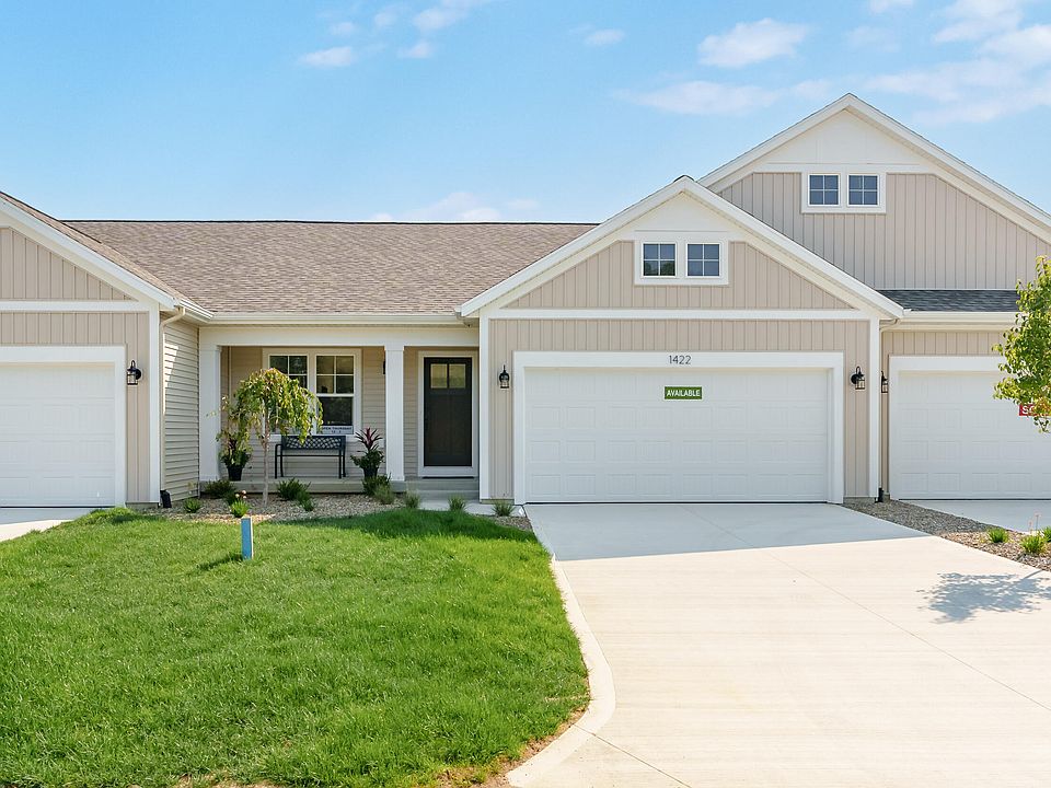 1st image of 1422 N Village Cir