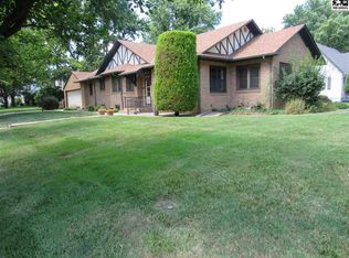 200 W 20th Ave, Hutchinson, KS 67502