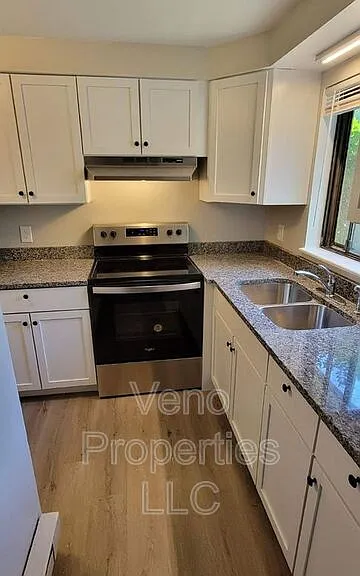 40 McIntyre St #A2 — Photo 6