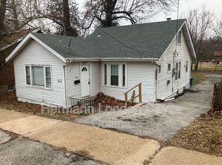135 Hereford Ave, Saint Louis, MO
