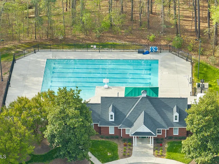 108 Flora Springs Dr — Photo 48