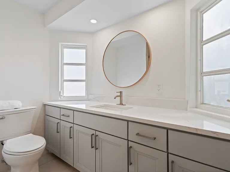 6960 Poinsetta Ave — Photo 18