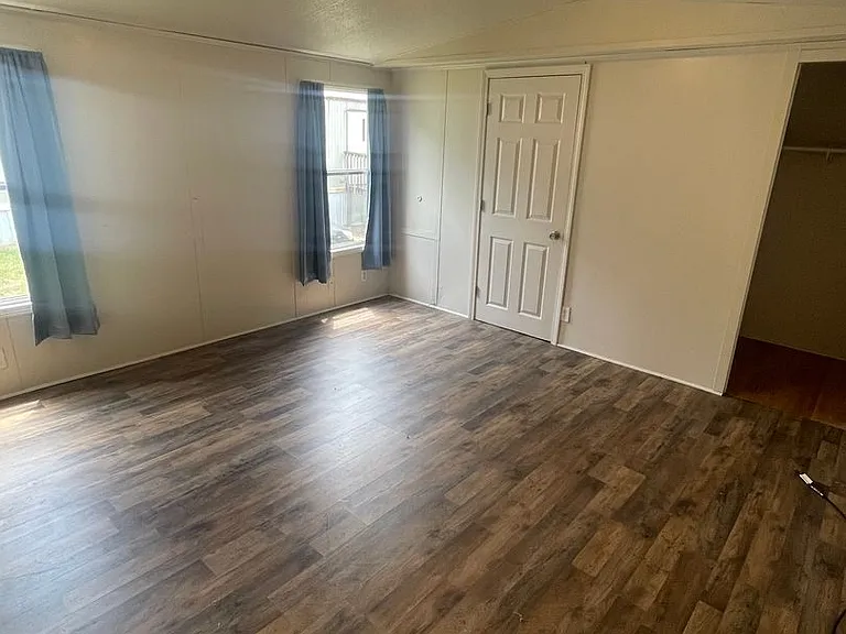 667 Webb Rd #6 — Photo 8