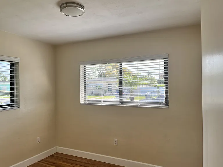 11535 SW 139th Ter — Photo 11