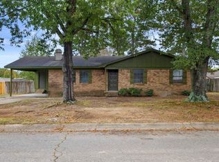 214 Western Hills Dr, Searcy, AR 72143