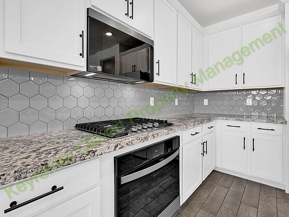 5th image of 4325 W Sebastian Ln