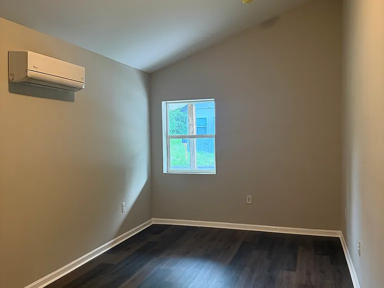 1626 Luckey St — Photo 10