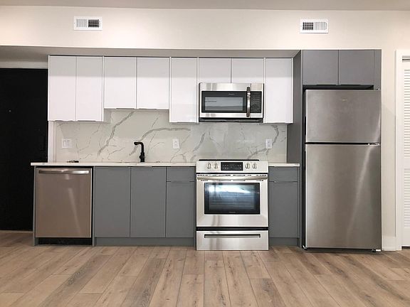 2nd image of 1518 N 8th St #1B