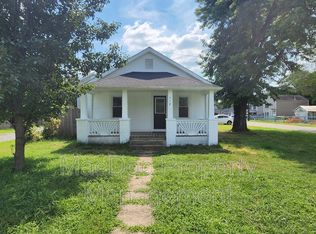 318 3rd St, Fredericksburg, VA 22408