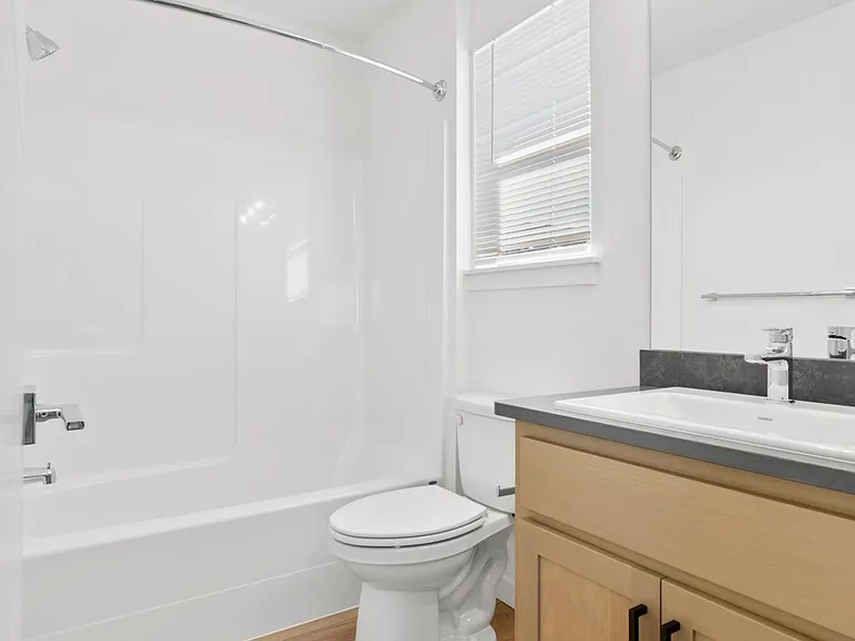 421 Creekside Way #B — Photo 8