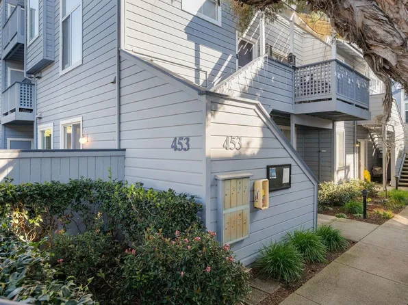453 Cork Harbour Cir APT E, Redwood City, CA 94065