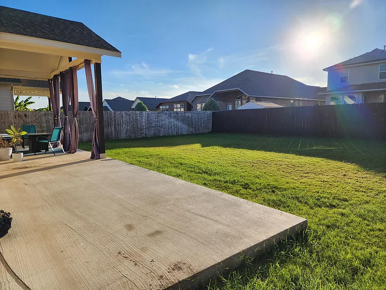 8014 Arezzo Dr — Photo 17