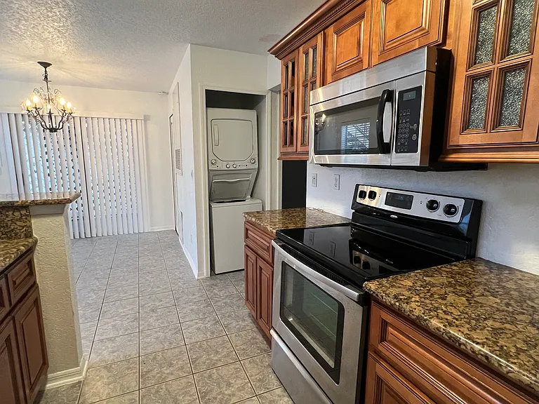 605 Youngstown Pkwy #39 — Photo 9
