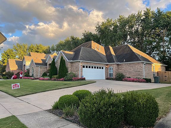 3rd image of 3763 E Township St