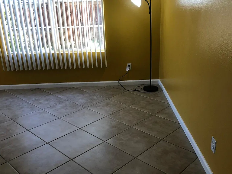 27162 Swift St — Photo 14