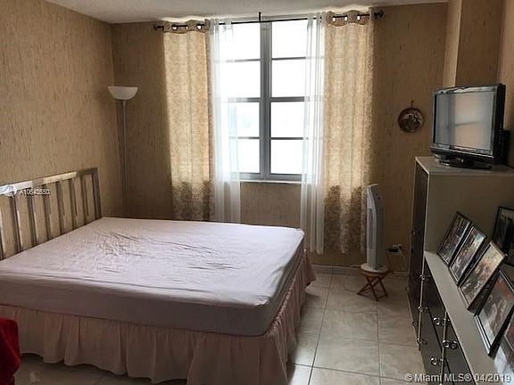 4th image of 251 174th St APT 1620