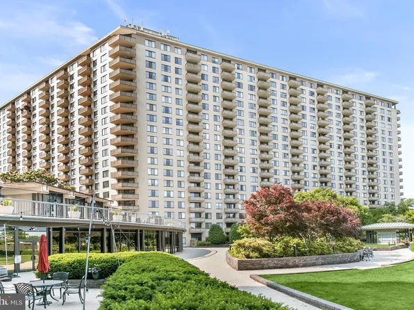 5225 Pooks Hill Rd APT 1515N, Bethesda, MD 20814