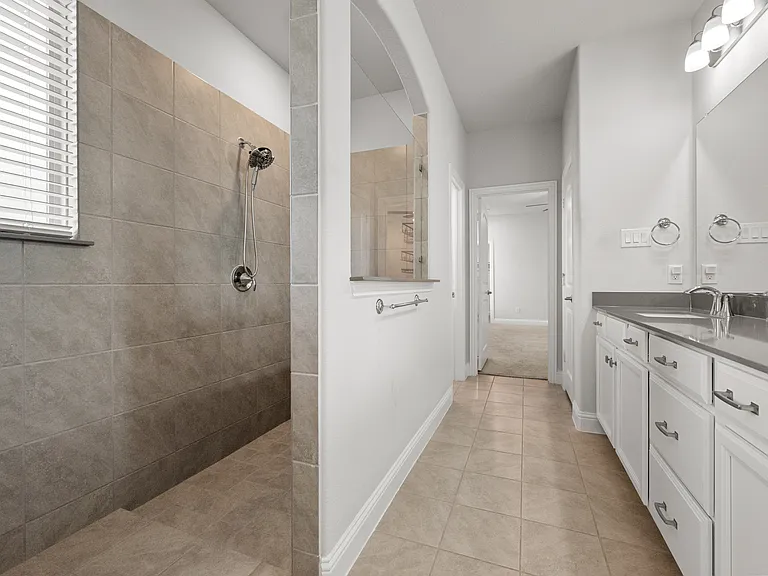 1716 Elise Ln — Photo 34