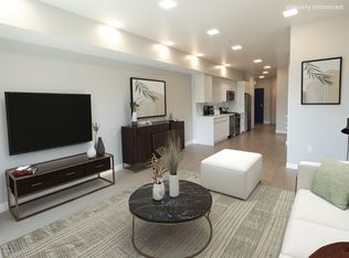 11671 Erwin St, North Hollywood, CA 91601