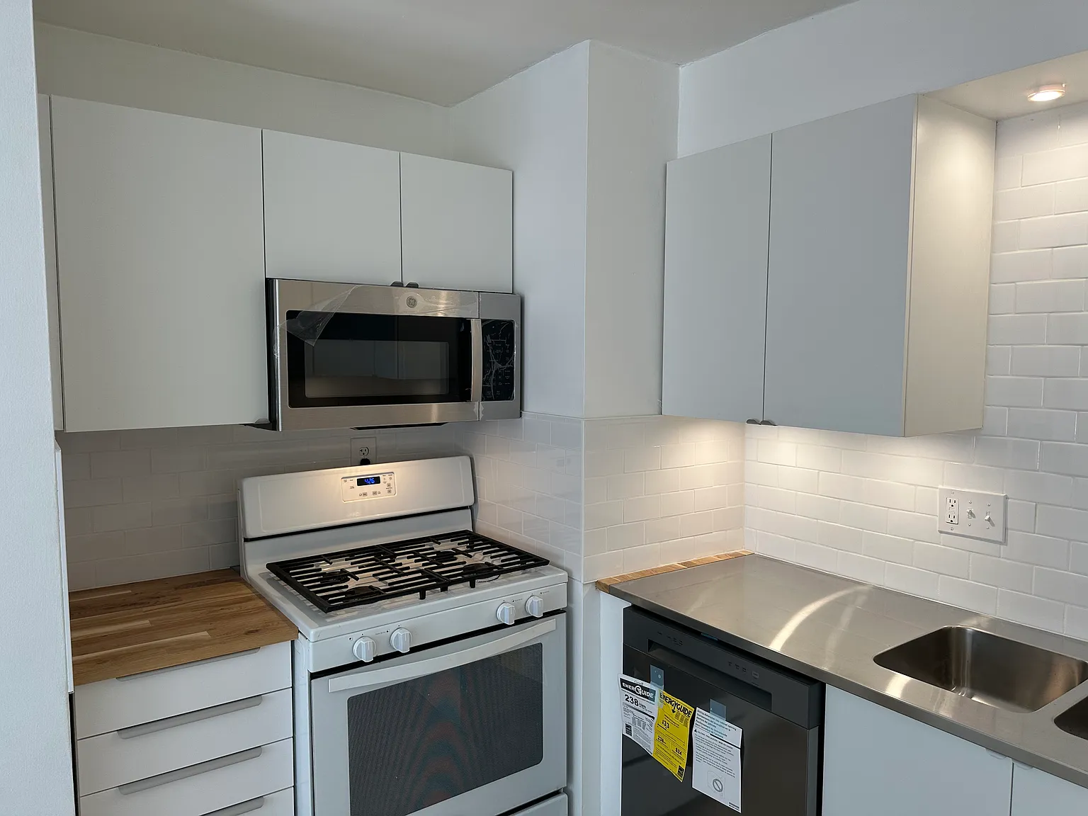 1 bed, 900 sqft, $905 — Photo 4