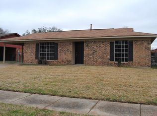 2123 General Mouton Dr, Bossier City, LA 71112