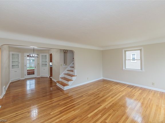 2nd image of 10262 Keswick Dr