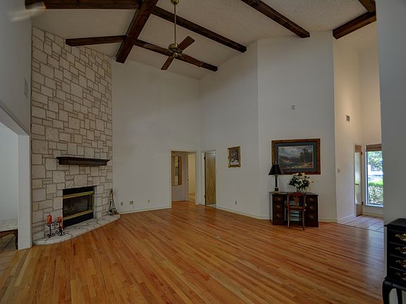 4th image of 314 Southway Dr