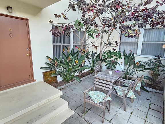 5th image of 4063 Wade St #3D