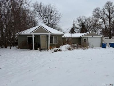 970 Henderson Ave, Waterford, MI, 48328