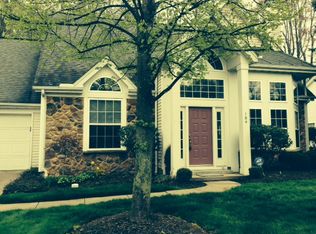 184 Stonebrooke Oval #67, Orange, OH 44022