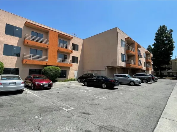 6815 Remmet Ave Unit 219, Canoga Park, CA 91303