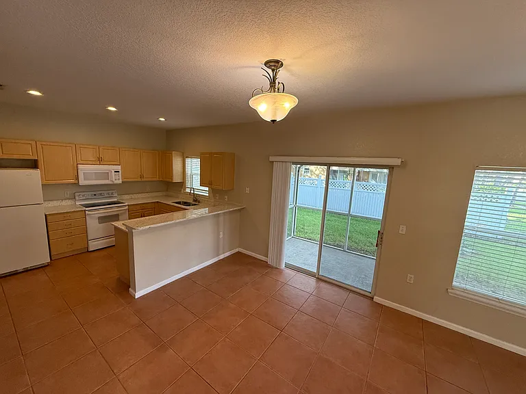 6240 Ashbury Palms Dr — Photo 2