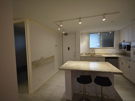 5th image of 1717 Ala Wai Blvd APT 2602
