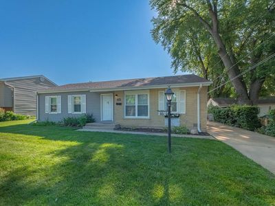 65 Laurel Trl, Wheeling, IL, 60090