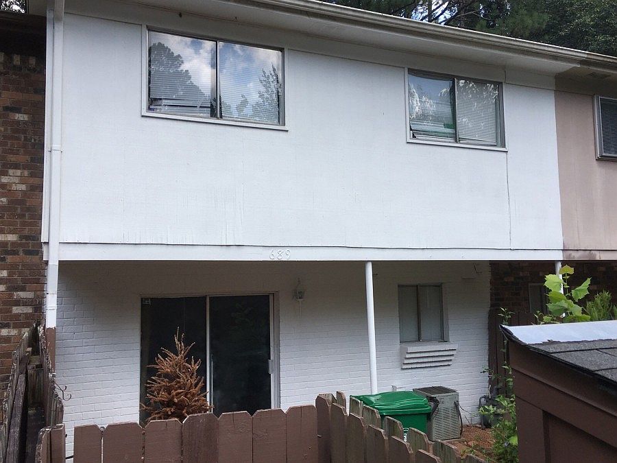 1st image of 689 Garden Walk Dr