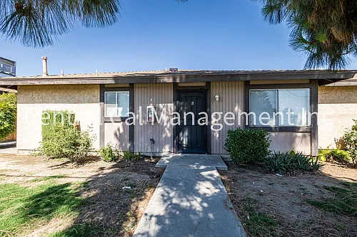 6208 Stine Rd Photo 1