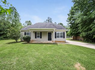 208 Whispering Pine Cir NE, White, GA 30184