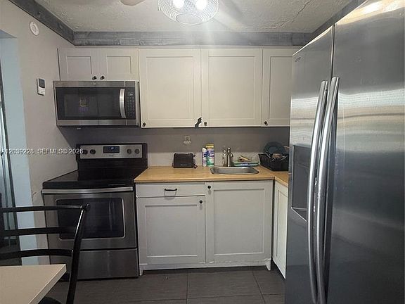 5th image of 9081 Sunrise Lakes Blvd APT 108