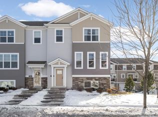 7020 Huckleberry Dr, Excelsior, MN 55331