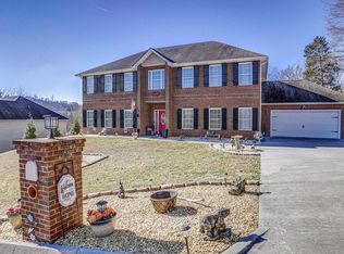 168 Warrior Falls Dr, Kingsport, TN 37664