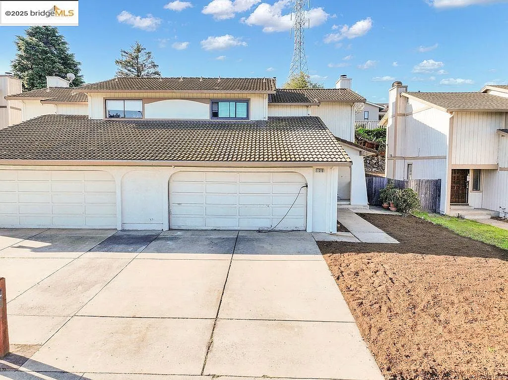 1316 Shaddick Dr photo 1