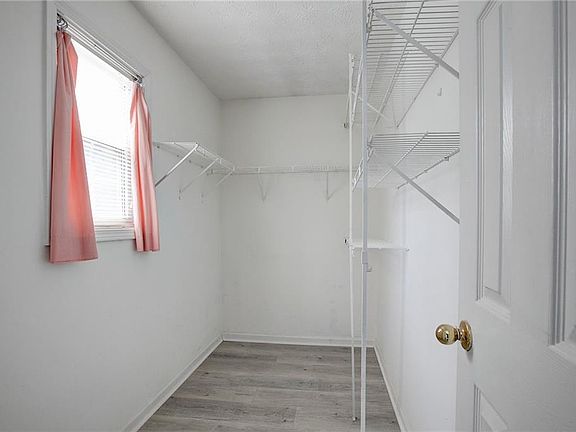 5th image of 13372 Harpley Ct