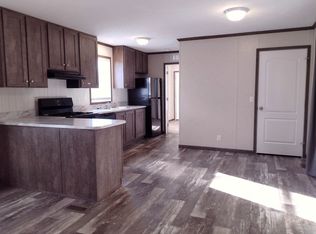 39236 Brooks, New Boston, MI 48164