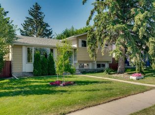 335 Queensland Dr SE, Calgary, AB T2J 3R6