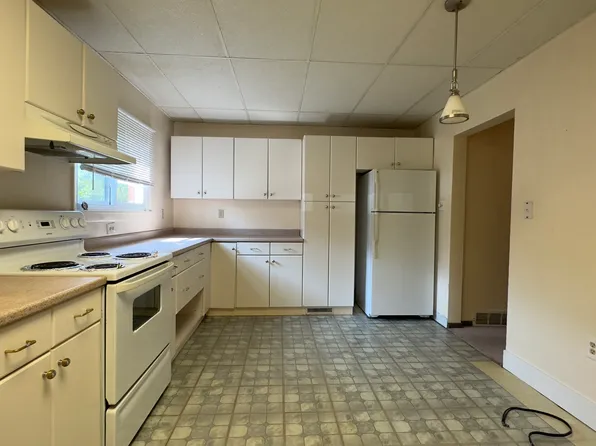 448 S Graham St, Pittsburgh, PA 15232