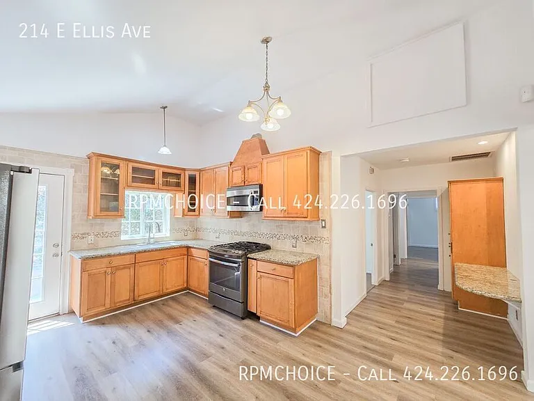 214 E Ellis Ave — Photo 5