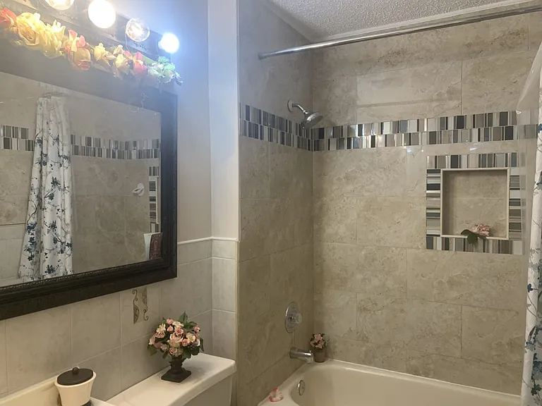 227 Lindsey Ct #1 — Photo 24