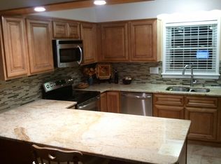 711 Kingman Dr, Charlotte, NC 28217