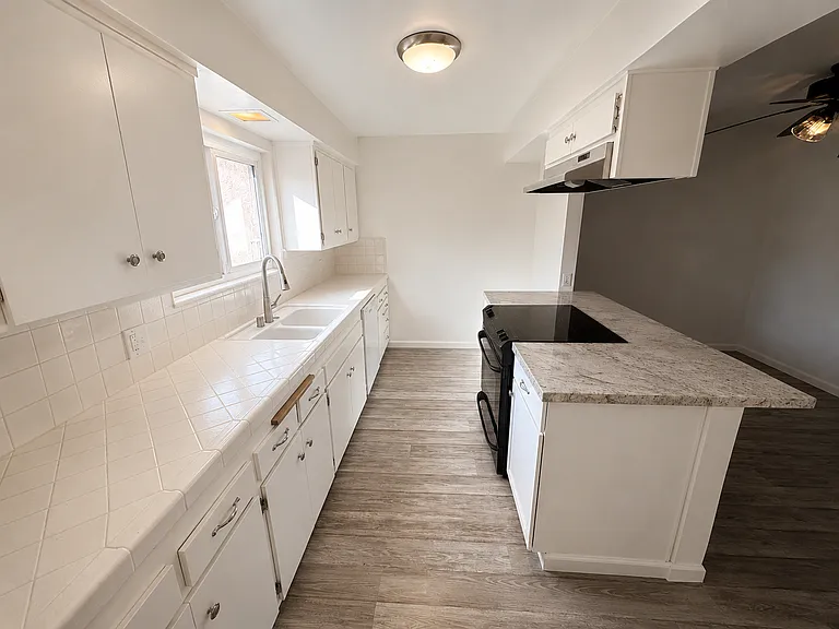 3135 Harbor Blvd — Photo 12